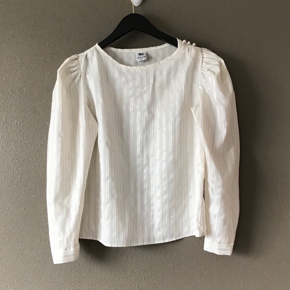 Vintage Tops - Vintage Topson Downs Blouse